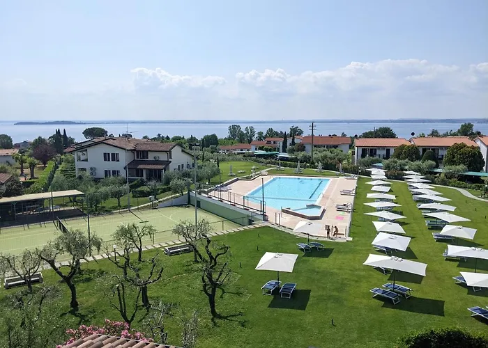 4-Sterne-Hotel: Residence Primera